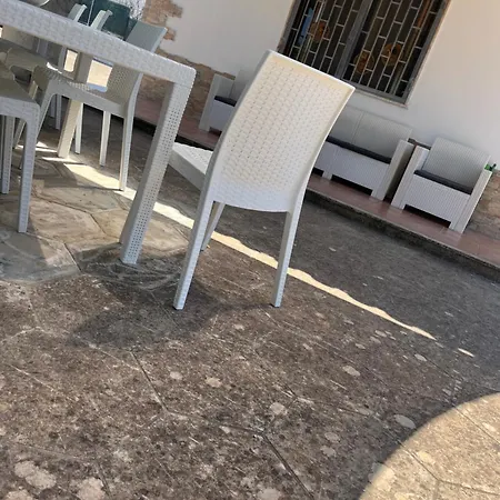 Semesterbostad Giardino Di Chiara Al Mare *